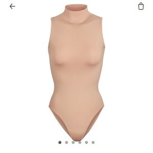 MOCK NECK SLEEVELESS BODYSUIT | NEW